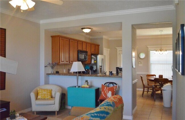 Foto del edificio - 1000 Spring Loop