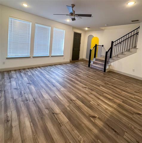 Foto del edificio - 4321 Oliver Dr