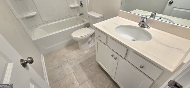 Building Photo - 3608 Hidden Valley Cir