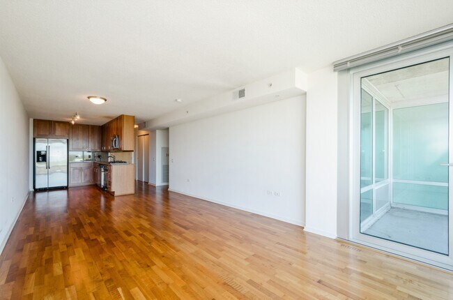 Building Photo - 9725 Woods Dr