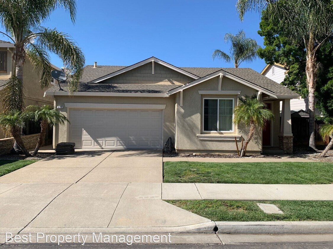 Foto principal - 3 br, 2 bath House - 533 Jacaranda St