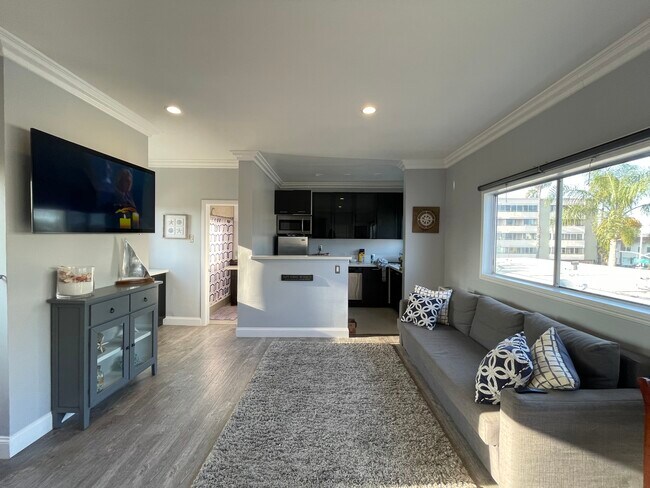 Foto del edificio - 1616 E Ocean Blvd