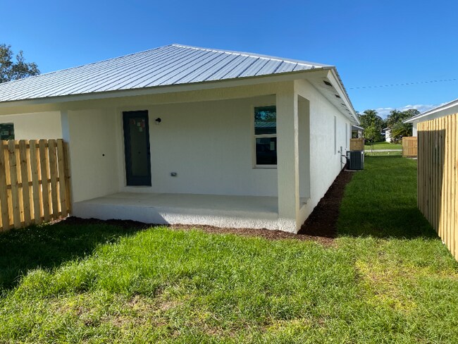 Foto del edificio - 3822 SE Lee St