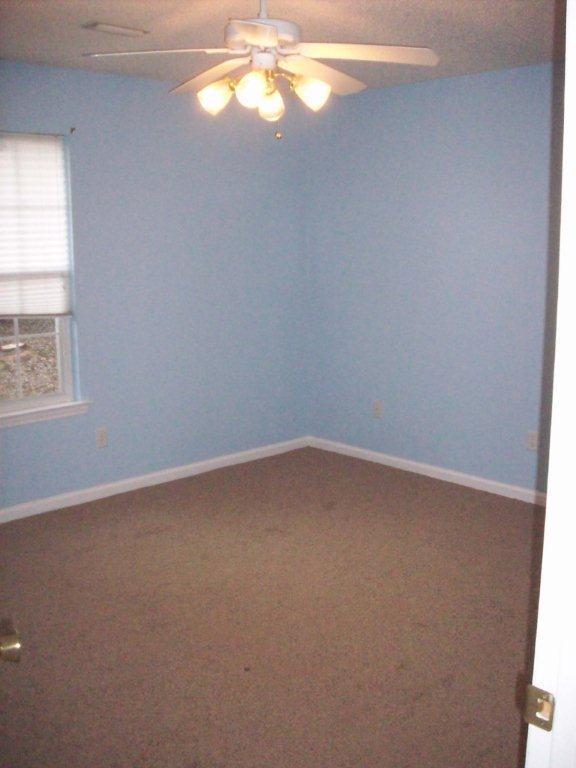 Building Photo - 3BR/2BA Home in Ozark!