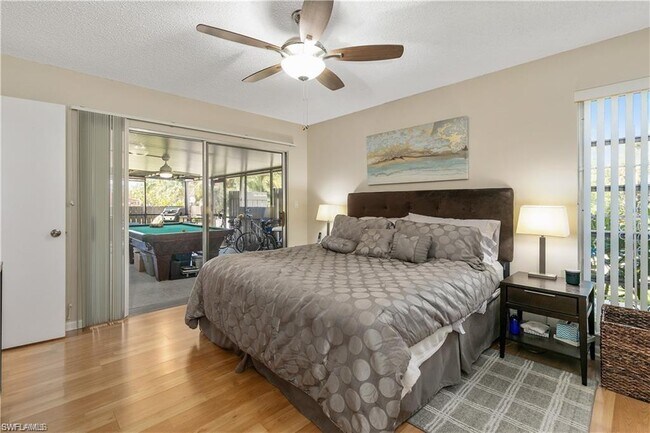 Foto del edificio - 15534 Crystal Lake Dr