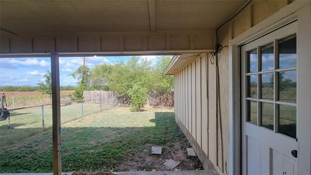 Building Photo - 2100 Granbury St