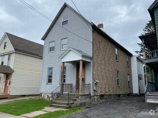 Building Photo - 923 Churchill Ave