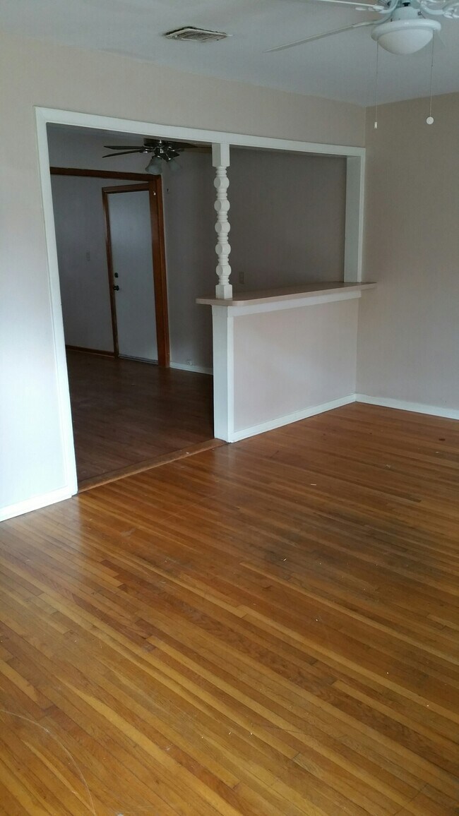 Building Photo - 218 Cypress St