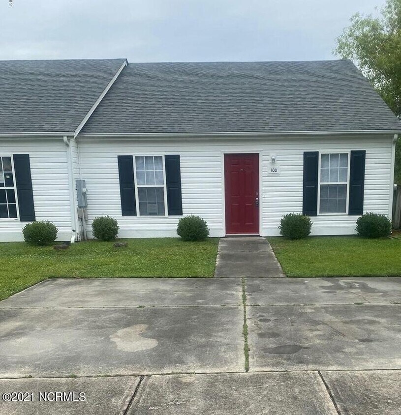 106 Verona Dr, Havelock, NC 28532 Townhome Rentals in Havelock NC