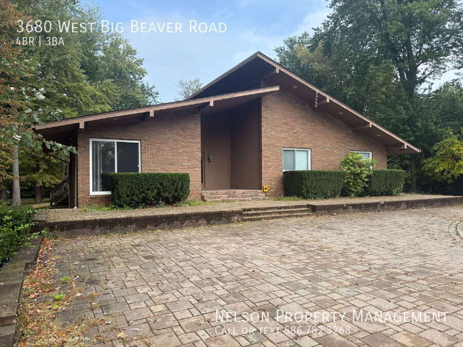 Primary Photo - 3680 W Big Beaver Rd