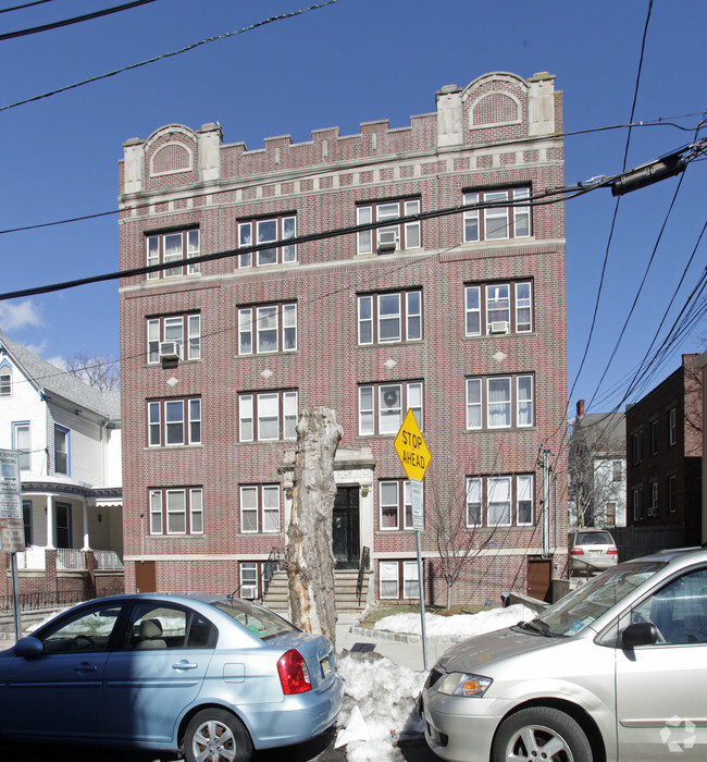 Building Photo - Sherman View