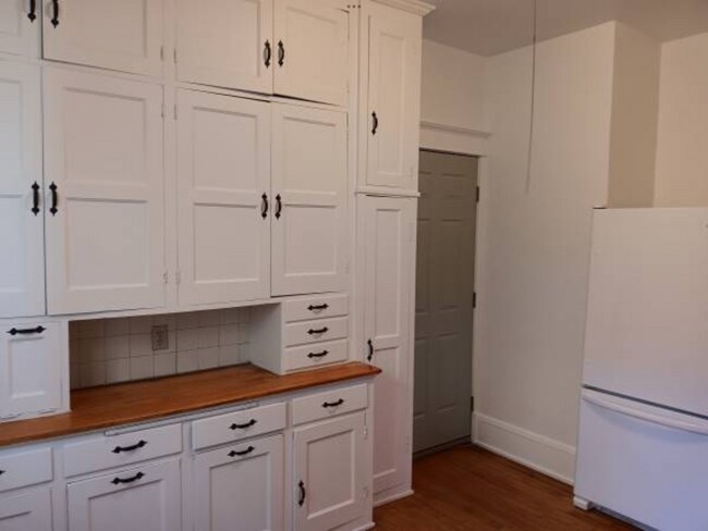 Kitchen with original cabinetry - 2114 Penn Ave S