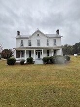 Building Photo - 800 Lennie Ln Building Photo - 800 Lennie Ln