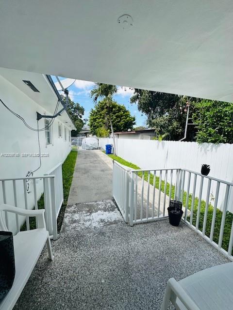 Foto del edificio - 3418 SW 23rd Terrace