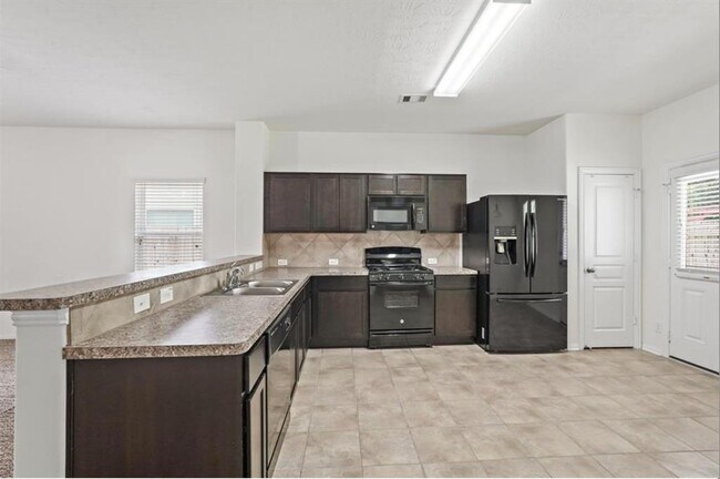 Foto del edificio - 17219 Hannah Oaks Ln