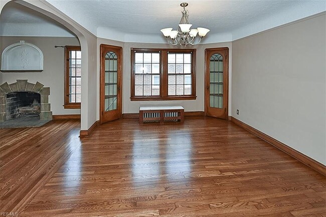 Dining Room - 18414 Newell Rd