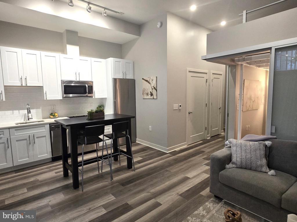 Foto principal - 1320 Fenwick Ln