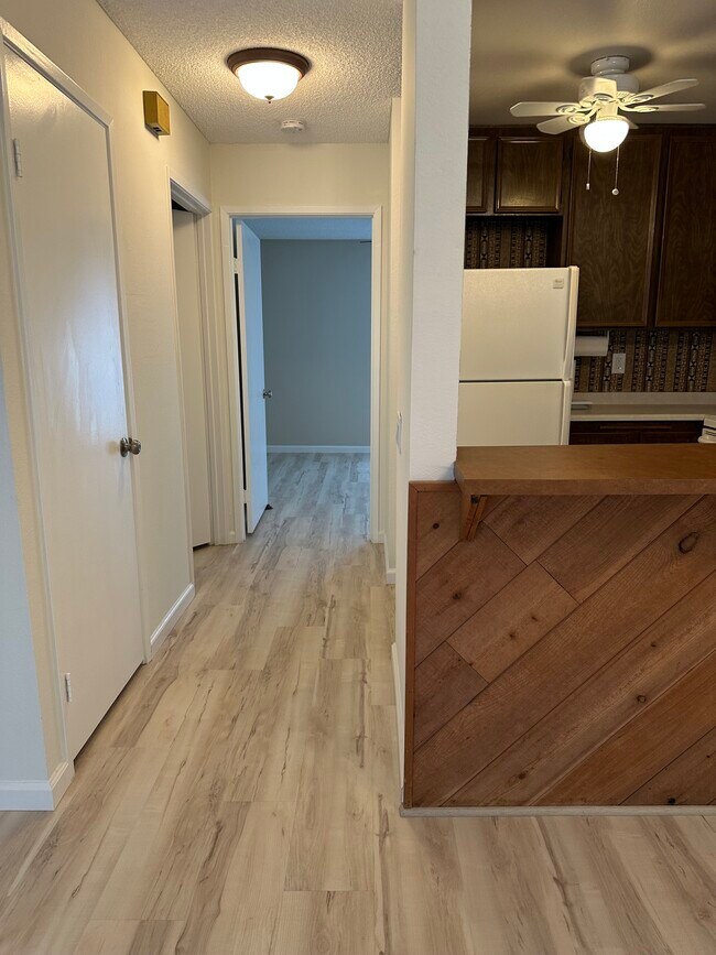 Foto del edificio - 1124 Eureka St