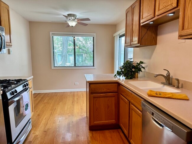 Building Photo - 300 Pembridge Ln