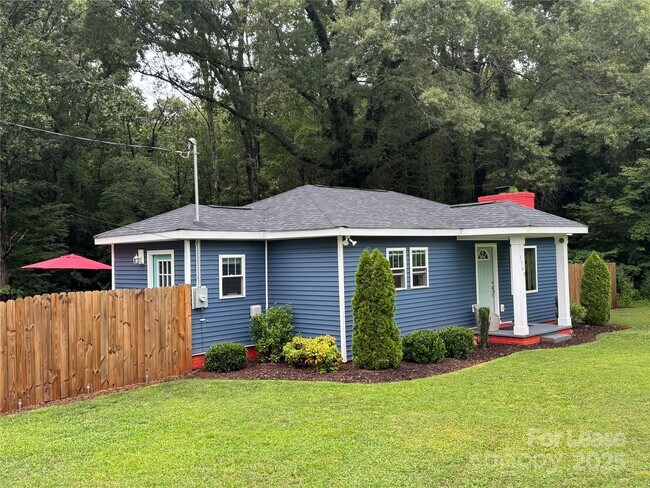 Building Photo - 1760 Shearer Rd
