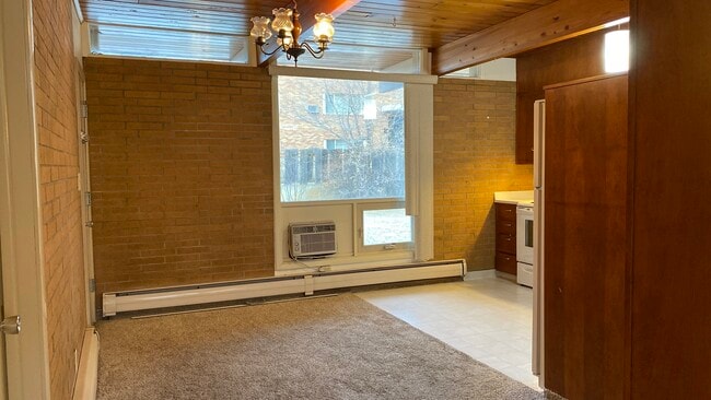 Building Photo - 1245 2nd St W