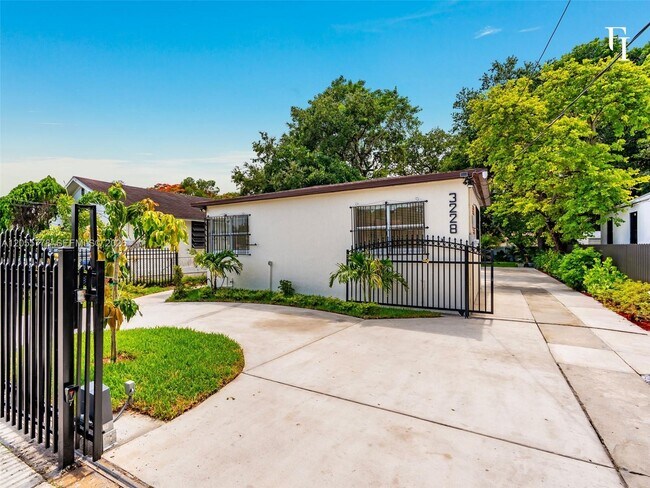 Foto del edificio - 3228 NW 11th Ave