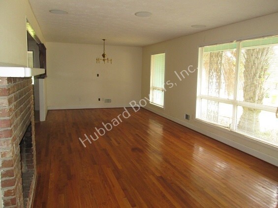 Foto del edificio - 3100 Downes Grove Rd