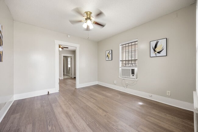 Foto del edificio - 2603 Nettleton St