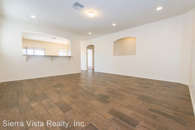 Foto del edificio - 4 br, 2 bath House - 4123 Big Bend St