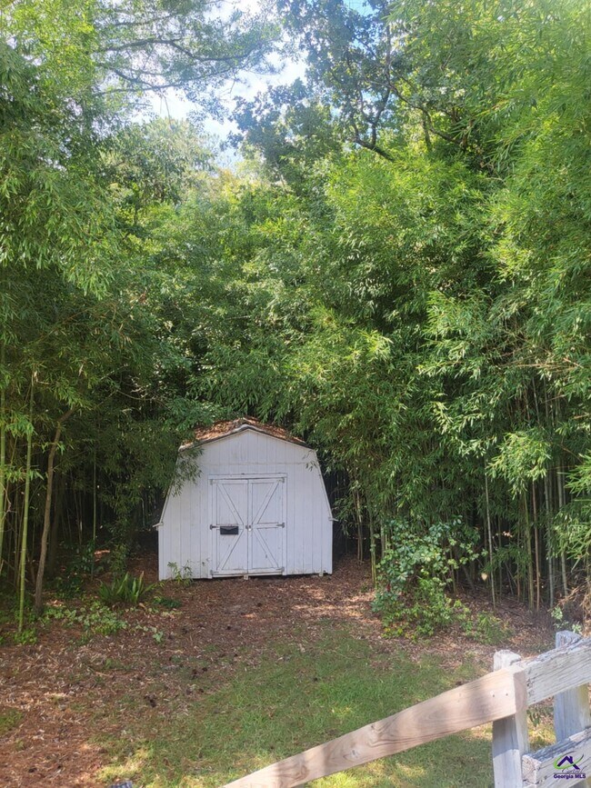 Building Photo - 4472 Club Trce