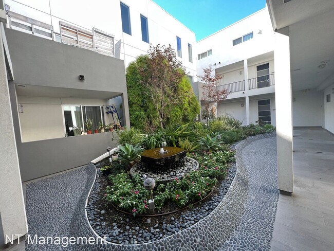 Foto del edificio - 3 br, 3 bath Apartment - 11929 Courtleigh ...