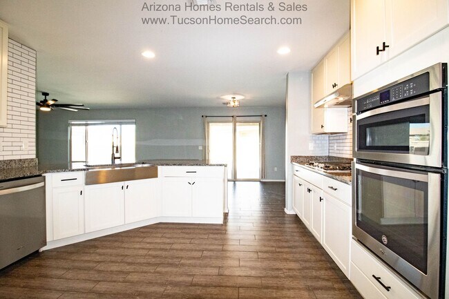 Building Photo - Arizona Homes Rentals and Sales