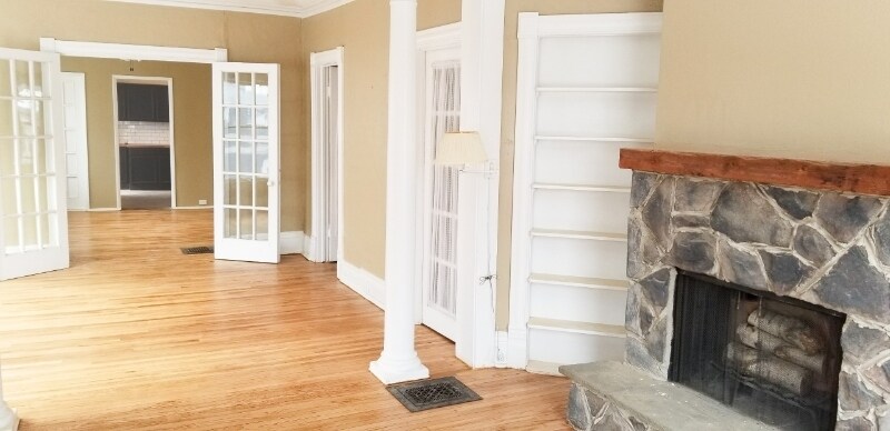 Primary Photo - 125 Durston Ave