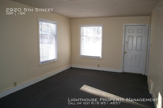 Foto del edificio - Three Bedroom Home in Muskegon Heights