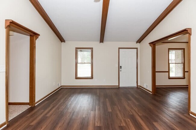 Building Photo - 291 Bridgewood Dr SE