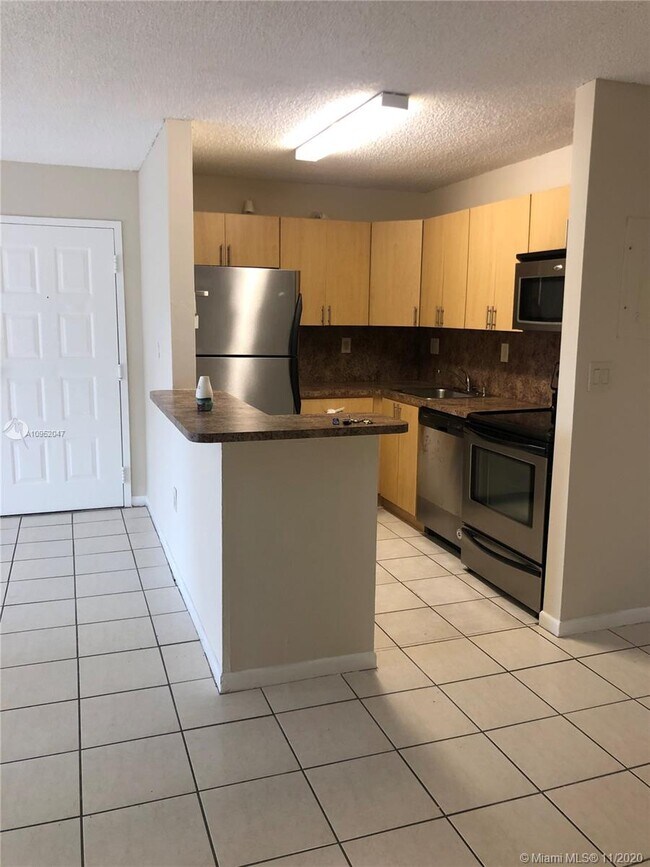 Foto del edificio - 15600 SW 80th St