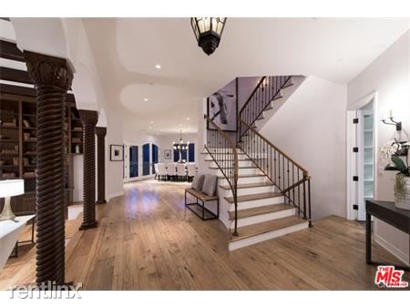 Building Photo - 9368 Flicker Way