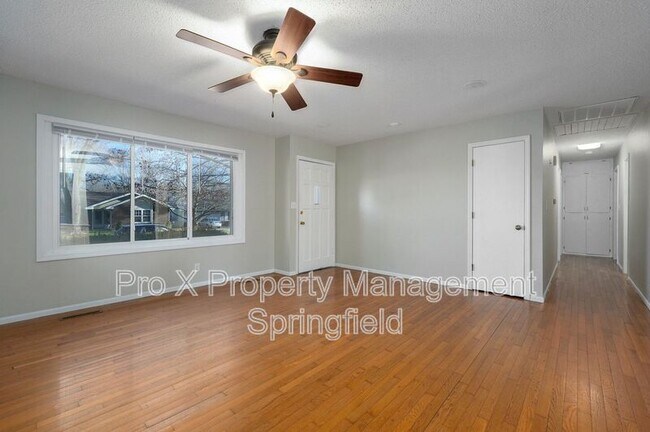 Building Photo - 4811 S McCann Ave