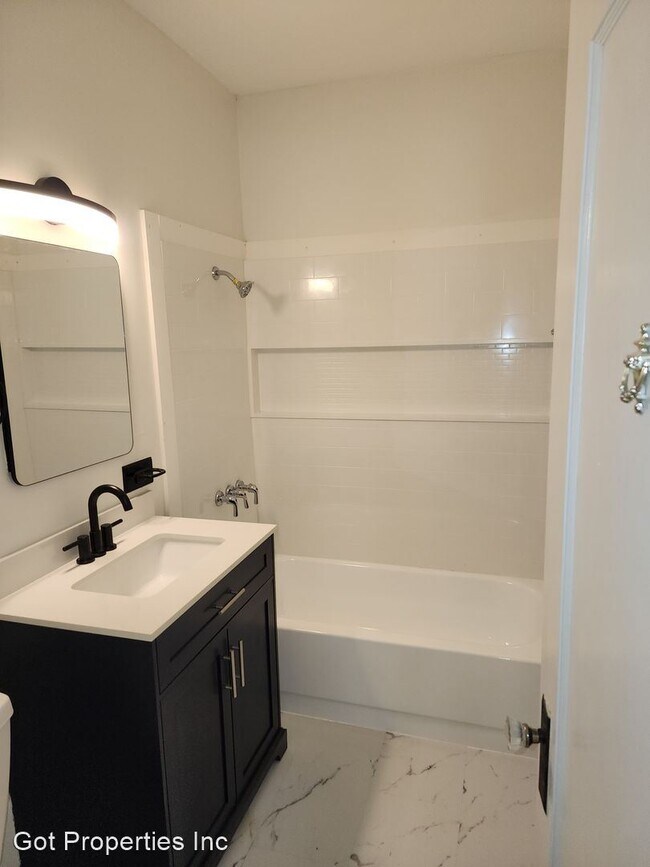 Foto del edificio - 2 br, 1 bath House - 3369 Oxford Blvd