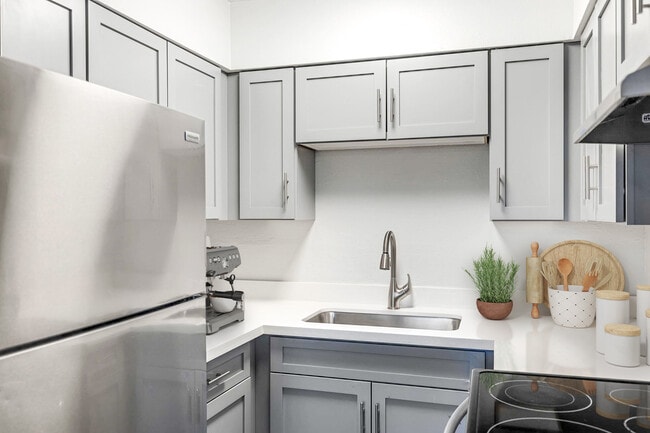 Building Photo - Atwater Apartments