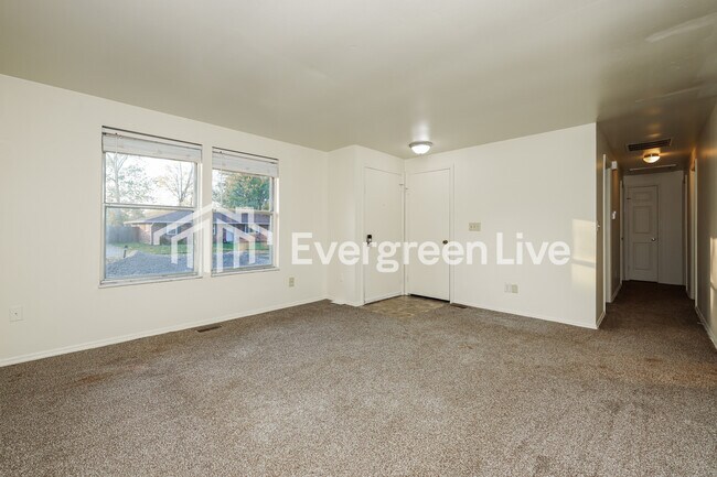 Building Photo - 7320 Kirkveiw Dr