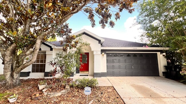 Building Photo - Spacious 4-Bedroom Home in Prime Orlando L...