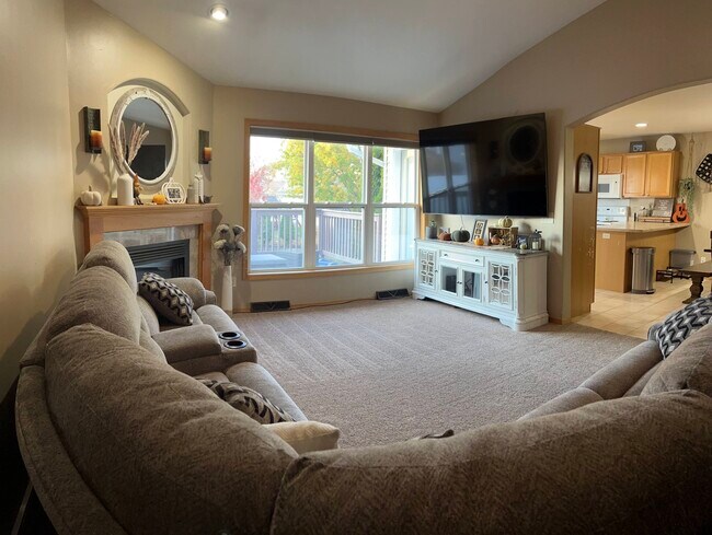 Foto del edificio - 2258 Spring Meadow Dr