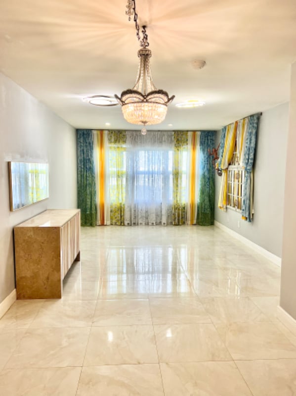 Photo - 2400 NE 33rd Ave Apartment