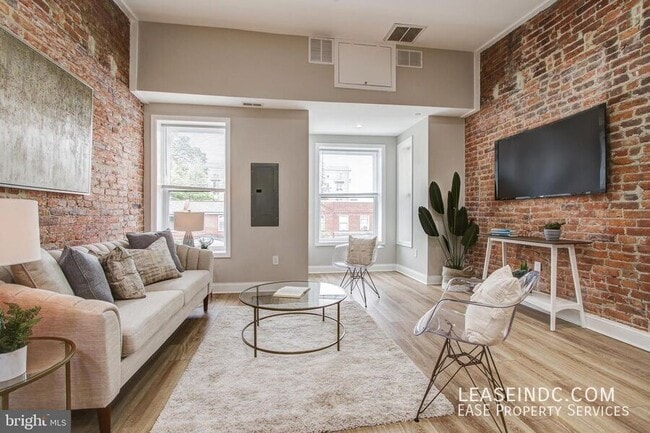 Foto del edificio - 1626 Monroe St NW