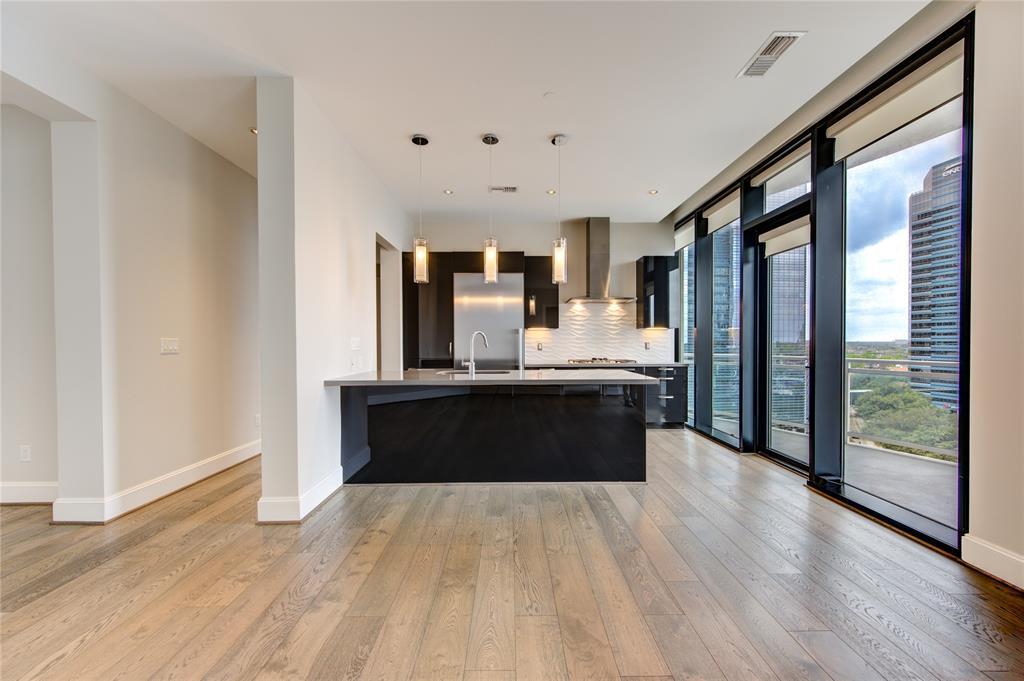 Foto principal - 1409 Post Oak Blvd