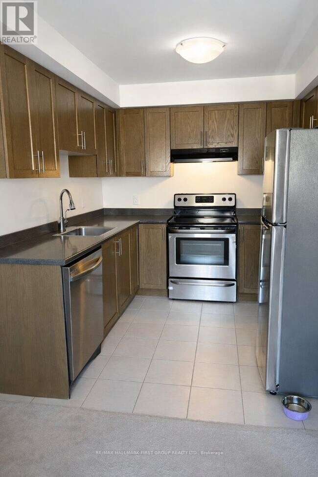 Building Photo - 93 Tabaret Cres