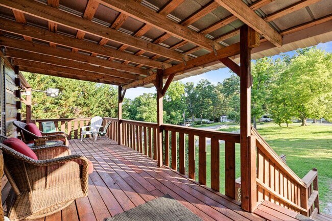 Foto del edificio - 1730 Walnut Hill Ln