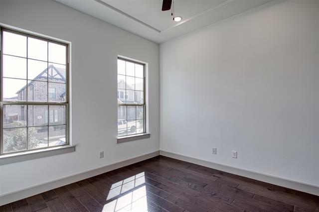 Foto del edificio - 852 Deer Run Rd