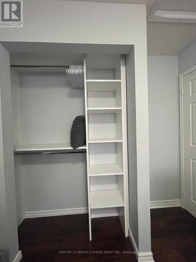 Photo du bâtiment - 54 Carrie Crescent